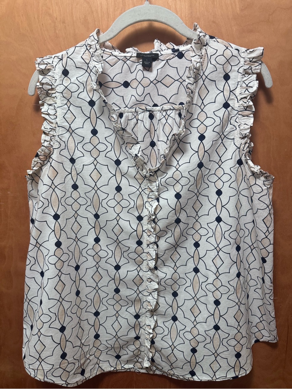 Bundle 4 $10 items for $30 Ann Taylor Cream & Navy Ruffle-Trim Sleeveless Top L
